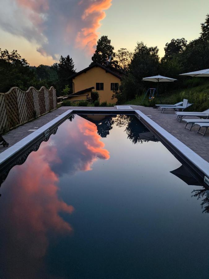 Cascina Ghitin Relais Guest House อัสตี ภายนอก รูปภาพ