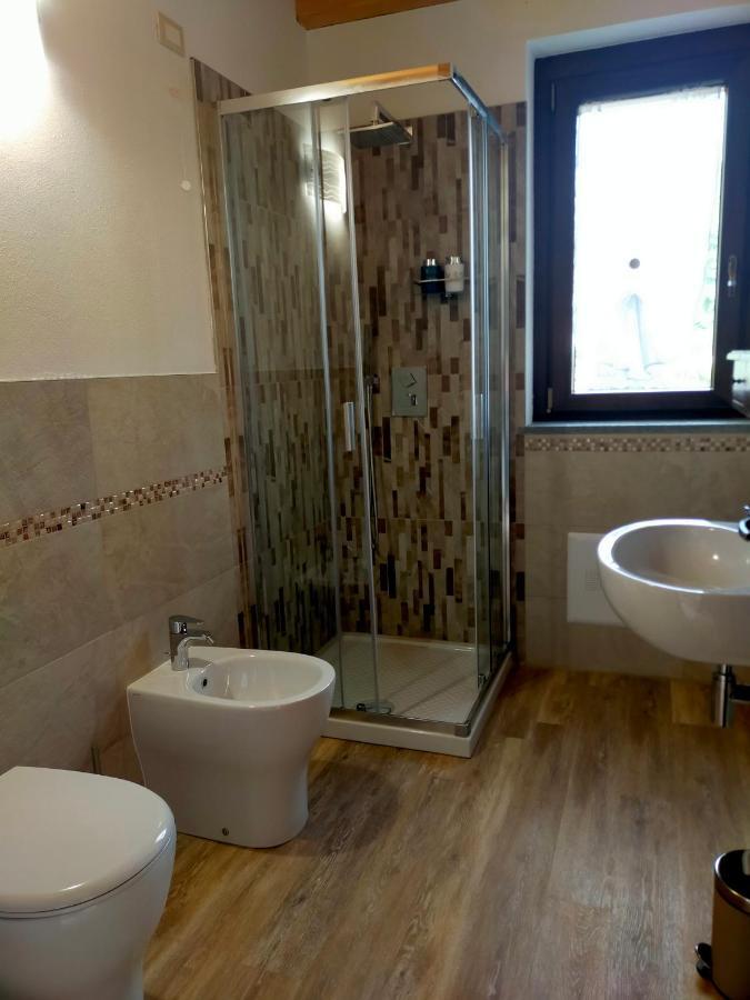Cascina Ghitin Relais Guest House อัสตี ภายนอก รูปภาพ