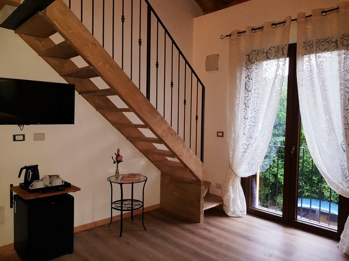 Cascina Ghitin Relais Guest House อัสตี ภายนอก รูปภาพ