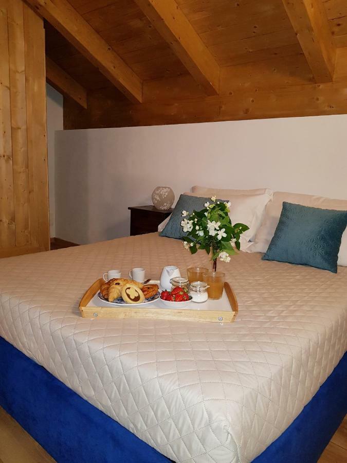 Cascina Ghitin Relais Guest House อัสตี ภายนอก รูปภาพ