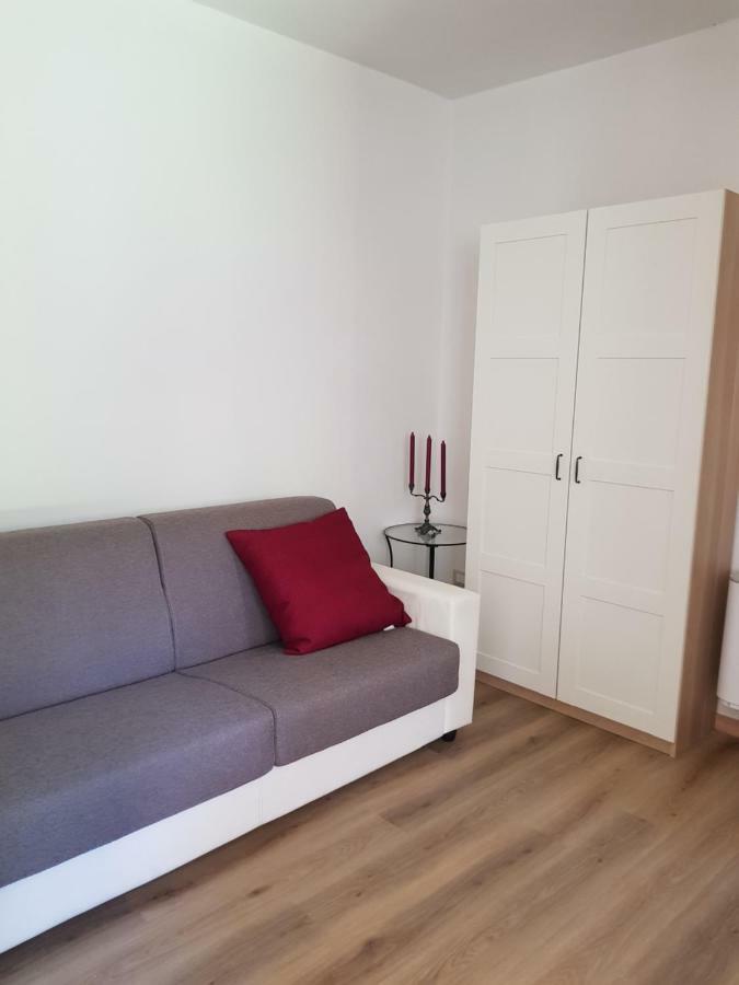 Cascina Ghitin Relais Guest House อัสตี ภายนอก รูปภาพ