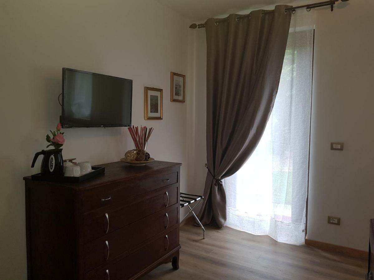 Cascina Ghitin Relais Guest House อัสตี ภายนอก รูปภาพ