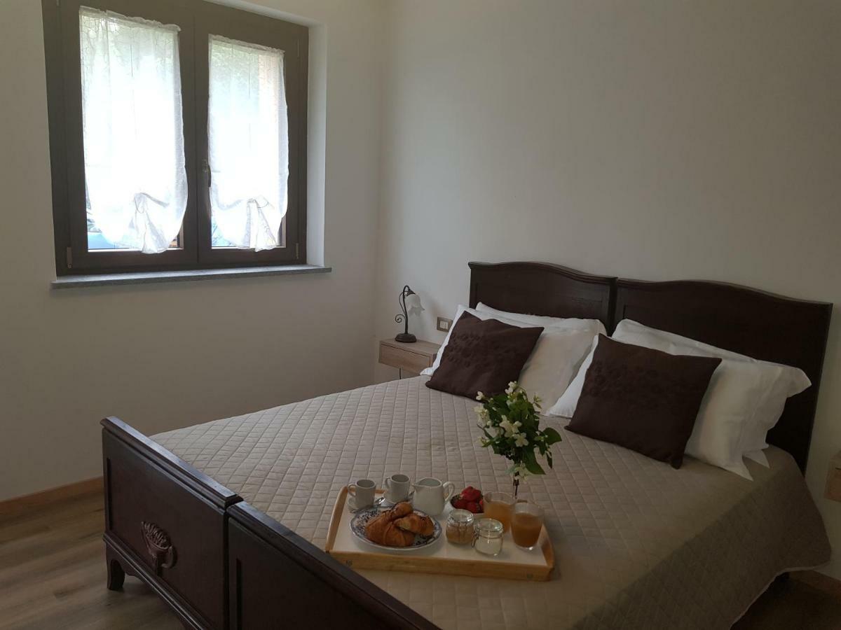 Cascina Ghitin Relais Guest House อัสตี ภายนอก รูปภาพ